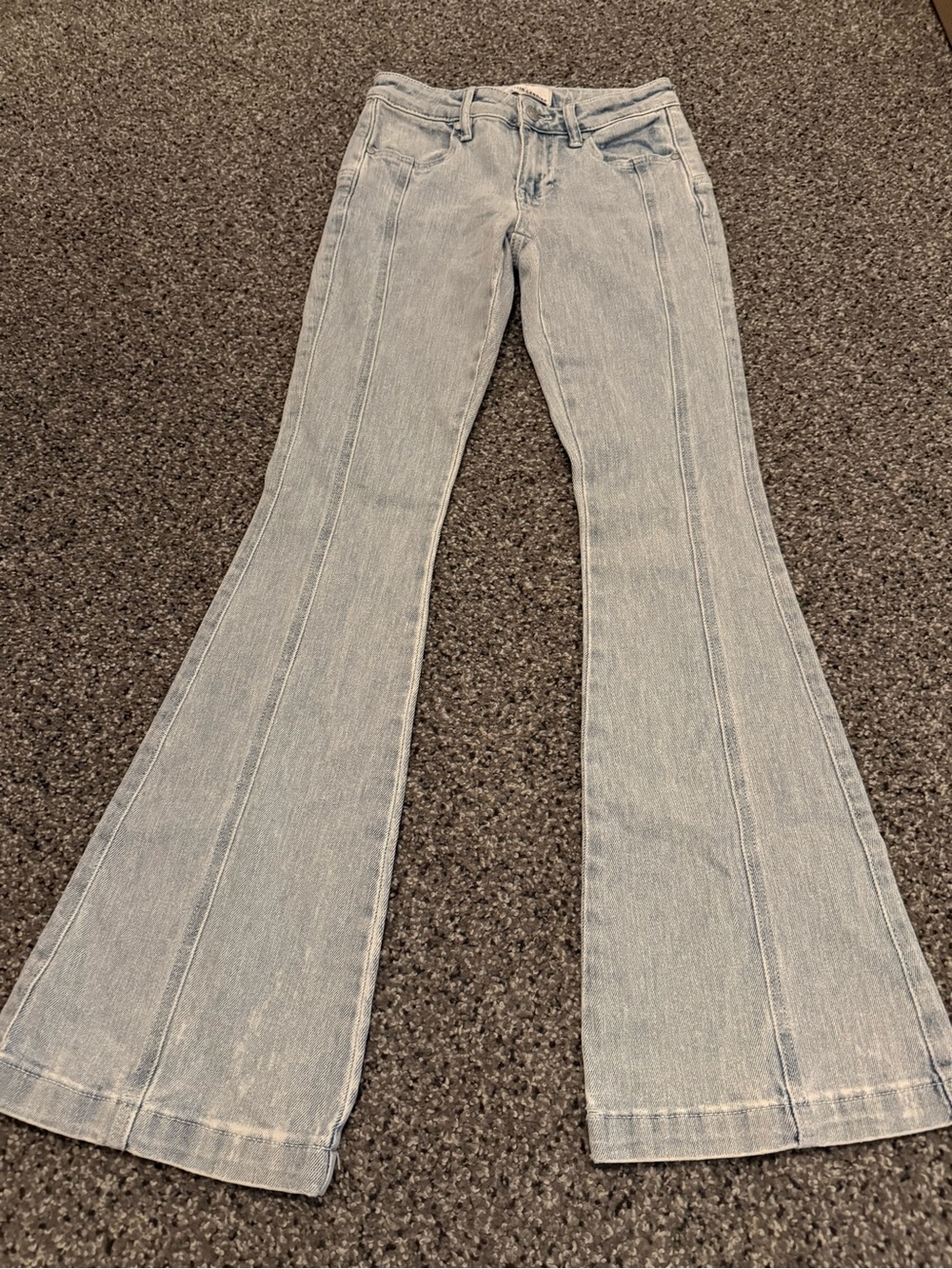 Light Blue Boot-Cut Women’s Jeans with Vertical Seams
